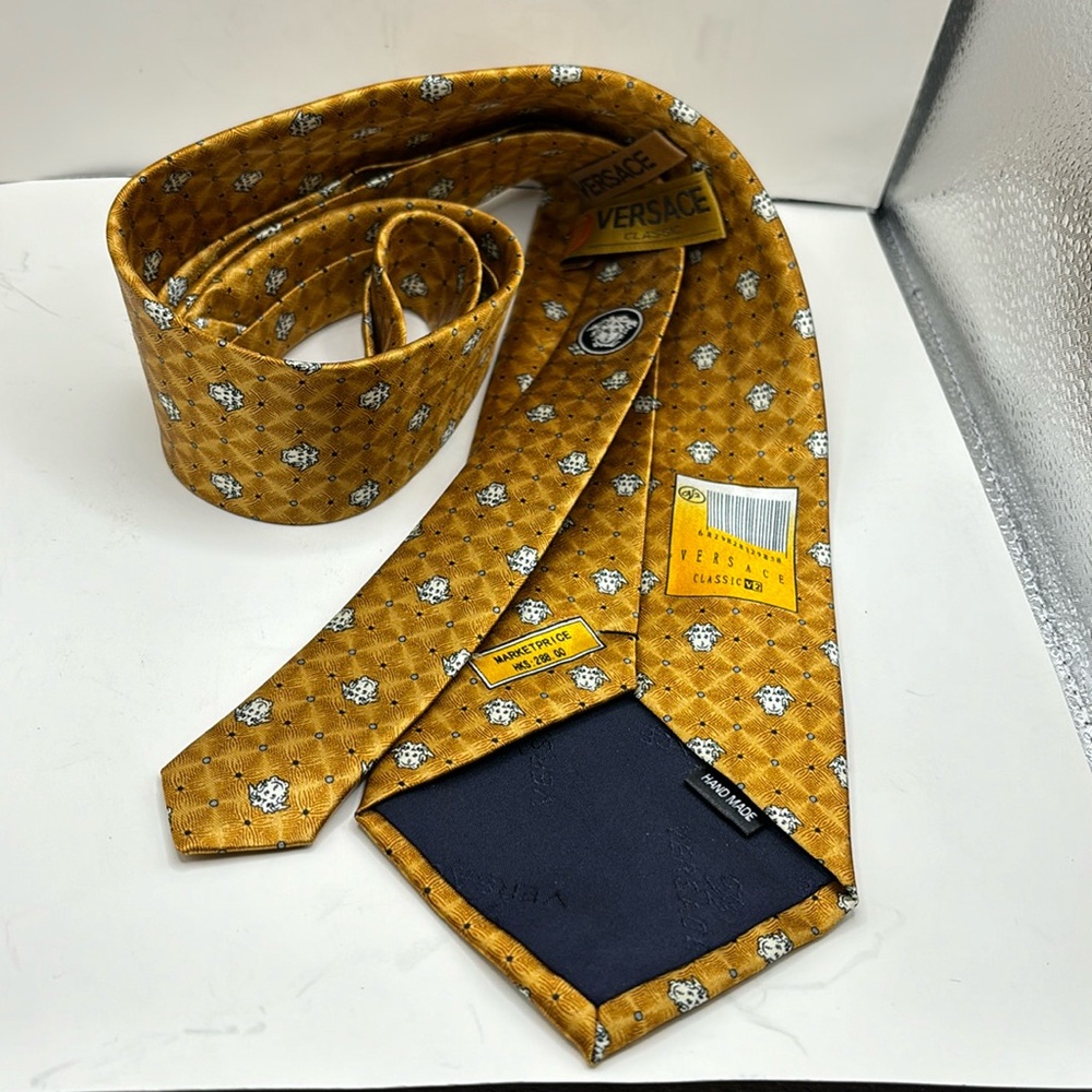 Versace Classic Men Handmade 100% Silk Tie